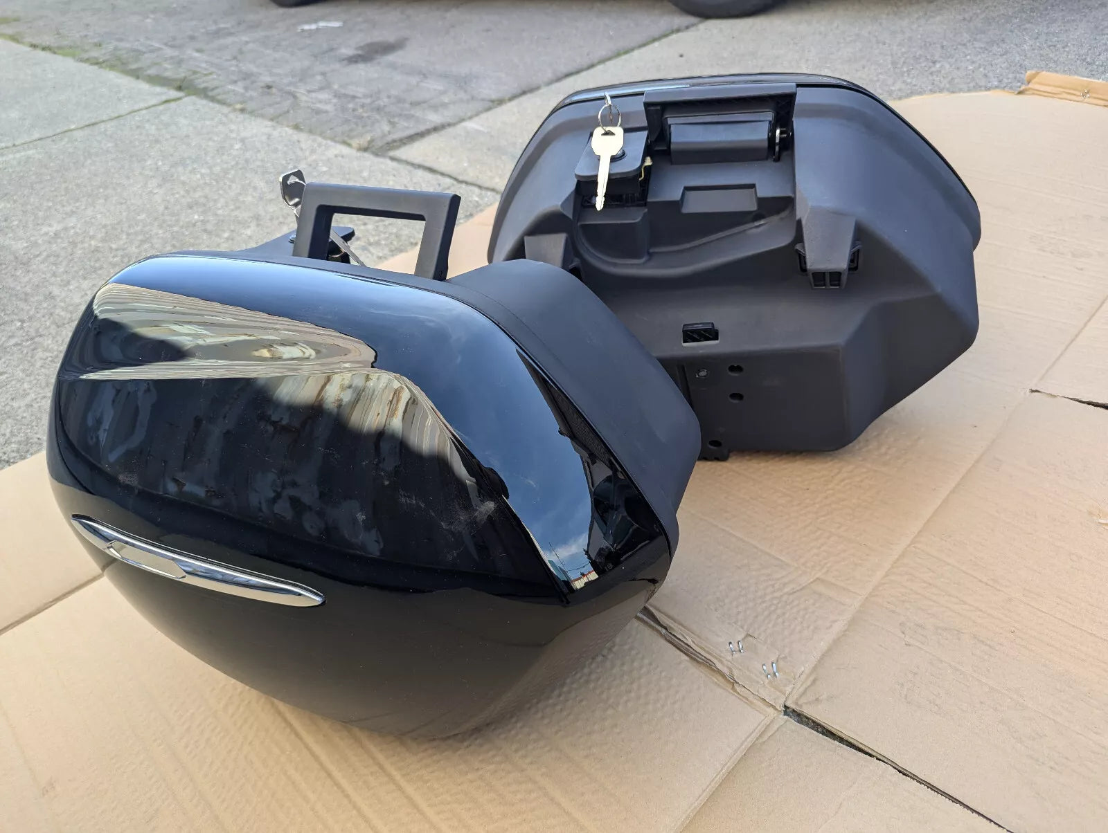 For Yamaha FJR1300 FJR 1300 Saddlebags Left Right Side Cases Trunk Pan Mutazu Inc
