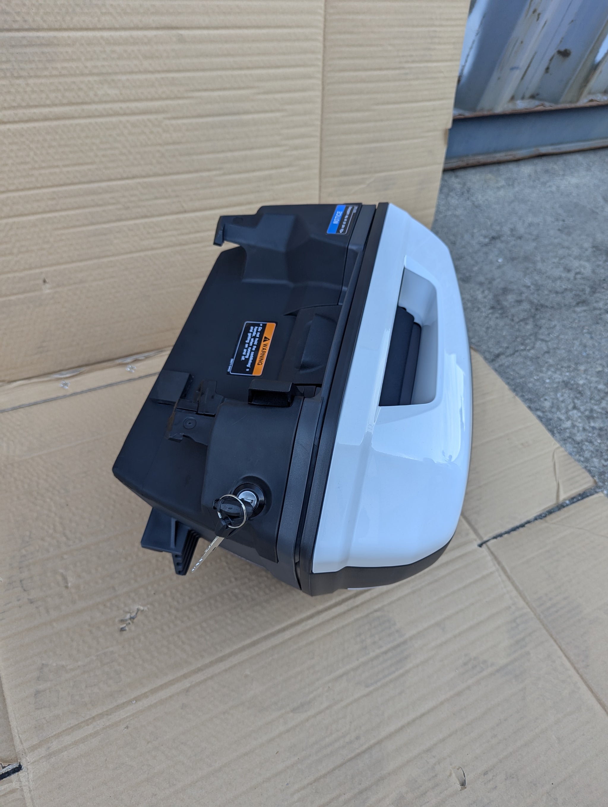 ドルガバ Left White Improved 38L Saddlebag for Kawasaki Versys 650 1000LT