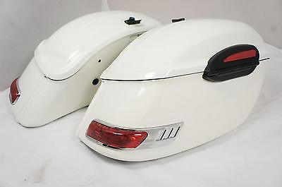 Universal RS Hard Saddlebags - Gloss White