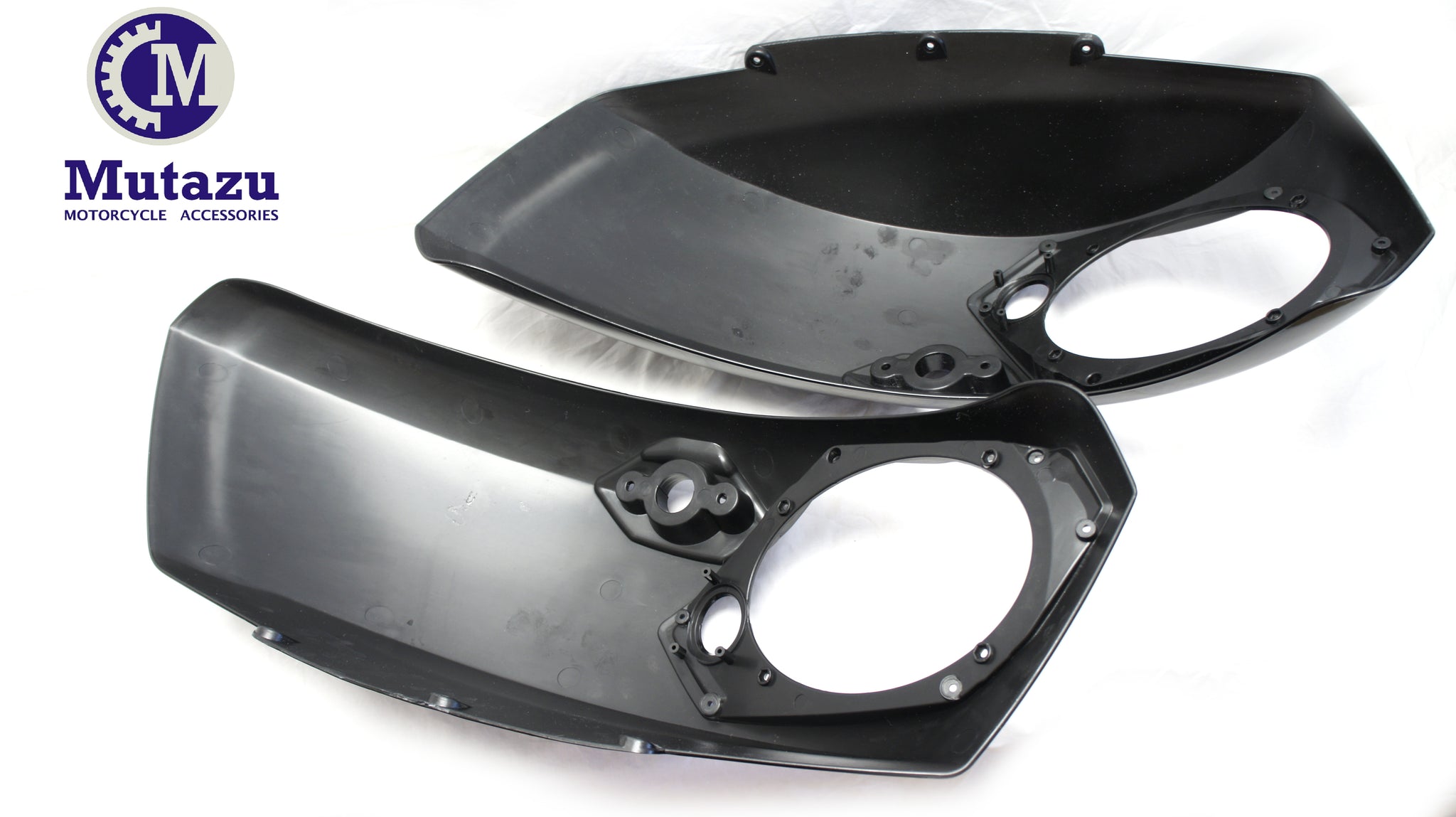 Mutazu Black 6x9 Saddlebag Audio Speaker Lids for Victory Cross
