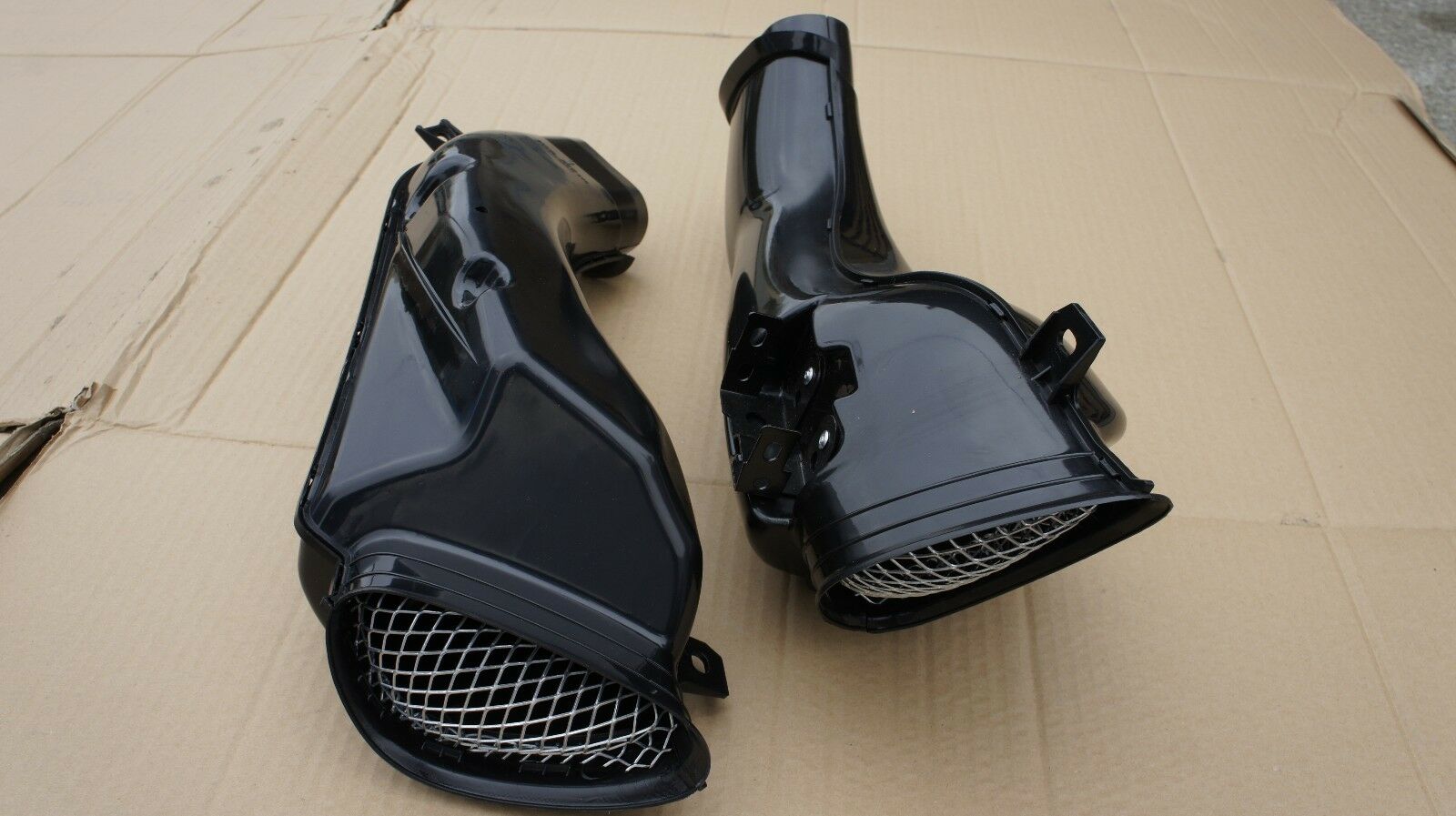 Ram Air Intake Tube Duct Cover Fairing For Suzuki GSXR1300 Hayabusa 1997-2007 Ram Air Intake Tube Duct Cover Fairing For Suzuki GSXR1300 Hayabusa 1997-2007
