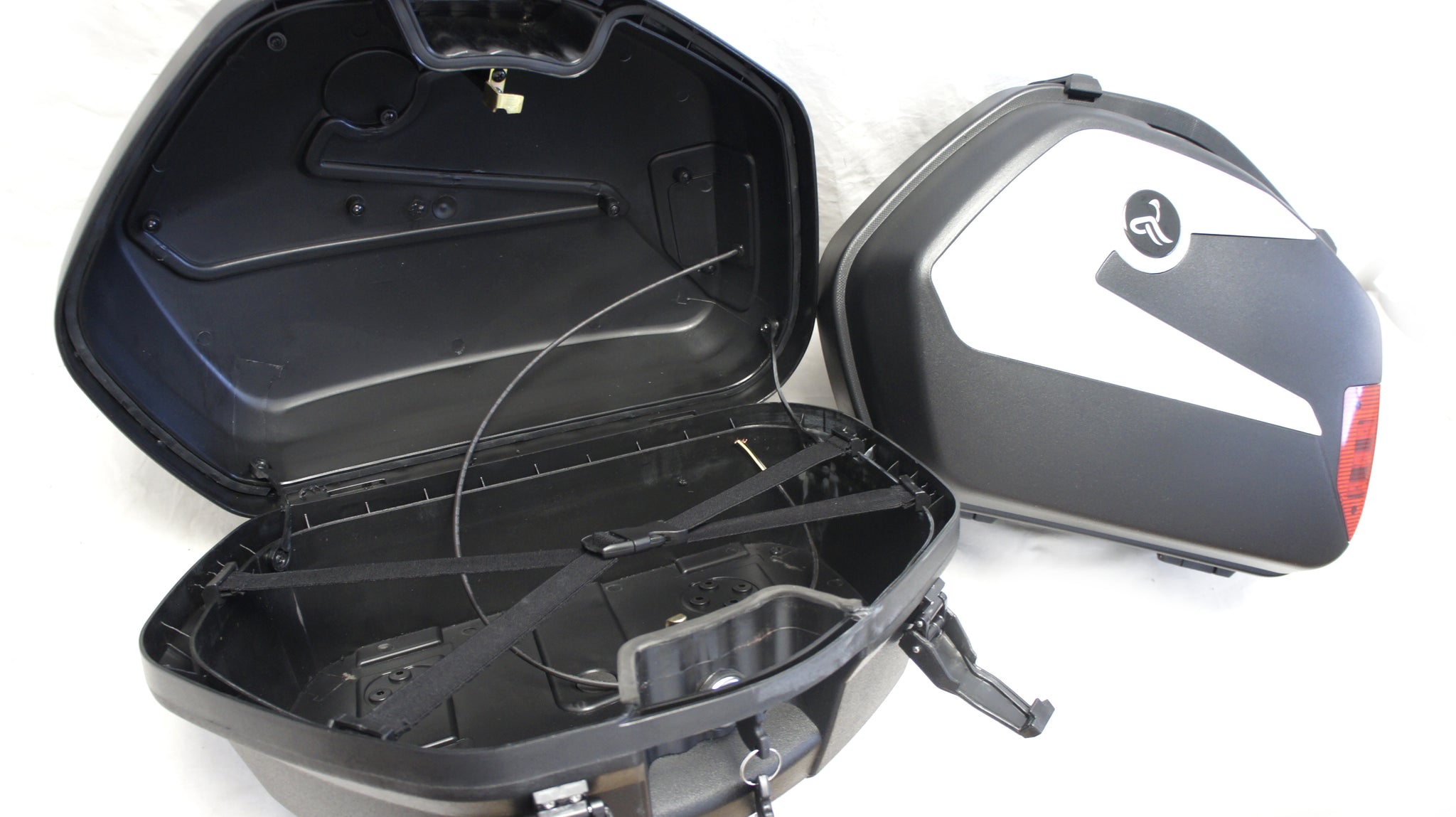 28 Liter Mutazu Universal Detachable Hard Saddlebags with